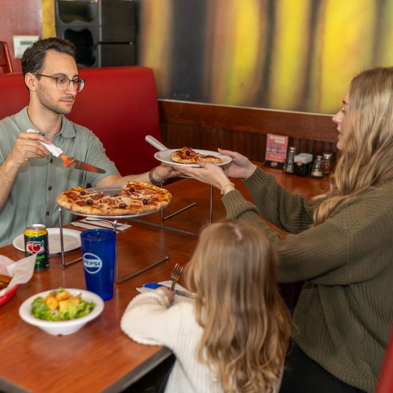 Relaxed Dining in Draper